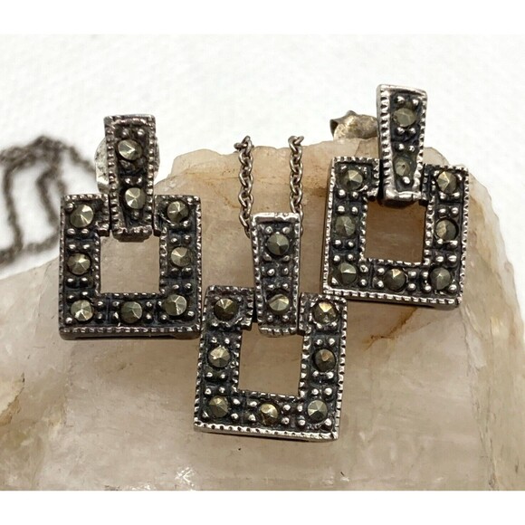 Vintage Square Marcasite Accent 16'' Necklace‎ & Earrings Set 6.4g Patina - Picture 1 of 6